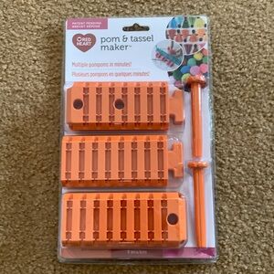 Red heart, pom-pom and tassel maker new